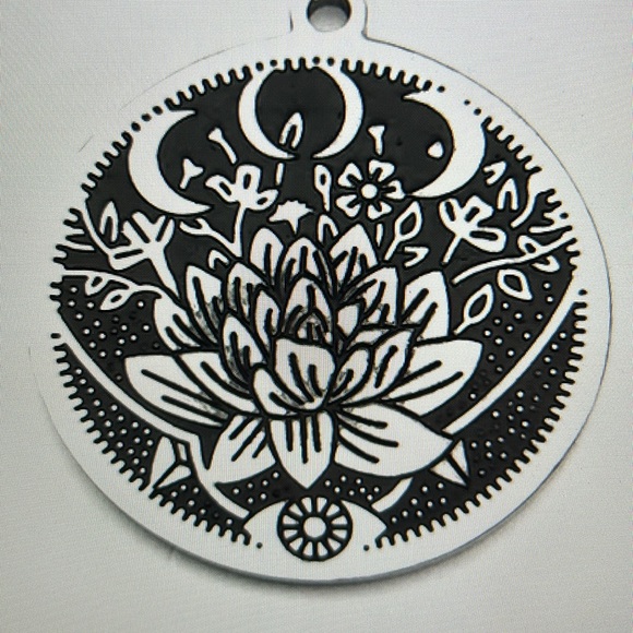 Lotus moon earrings - Picture 6 of 6